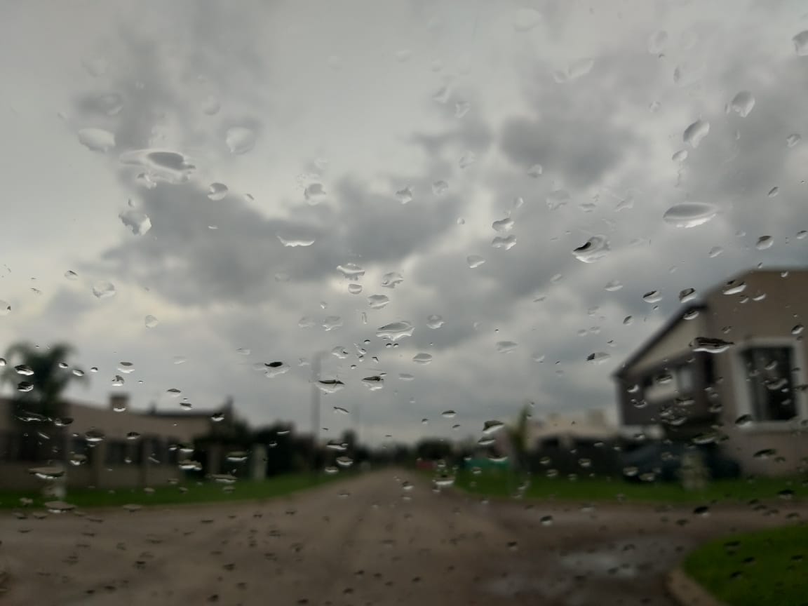 Alerta amarillo en Funes: tormentas y ocasional caída de granizo este lunes por la tarde 